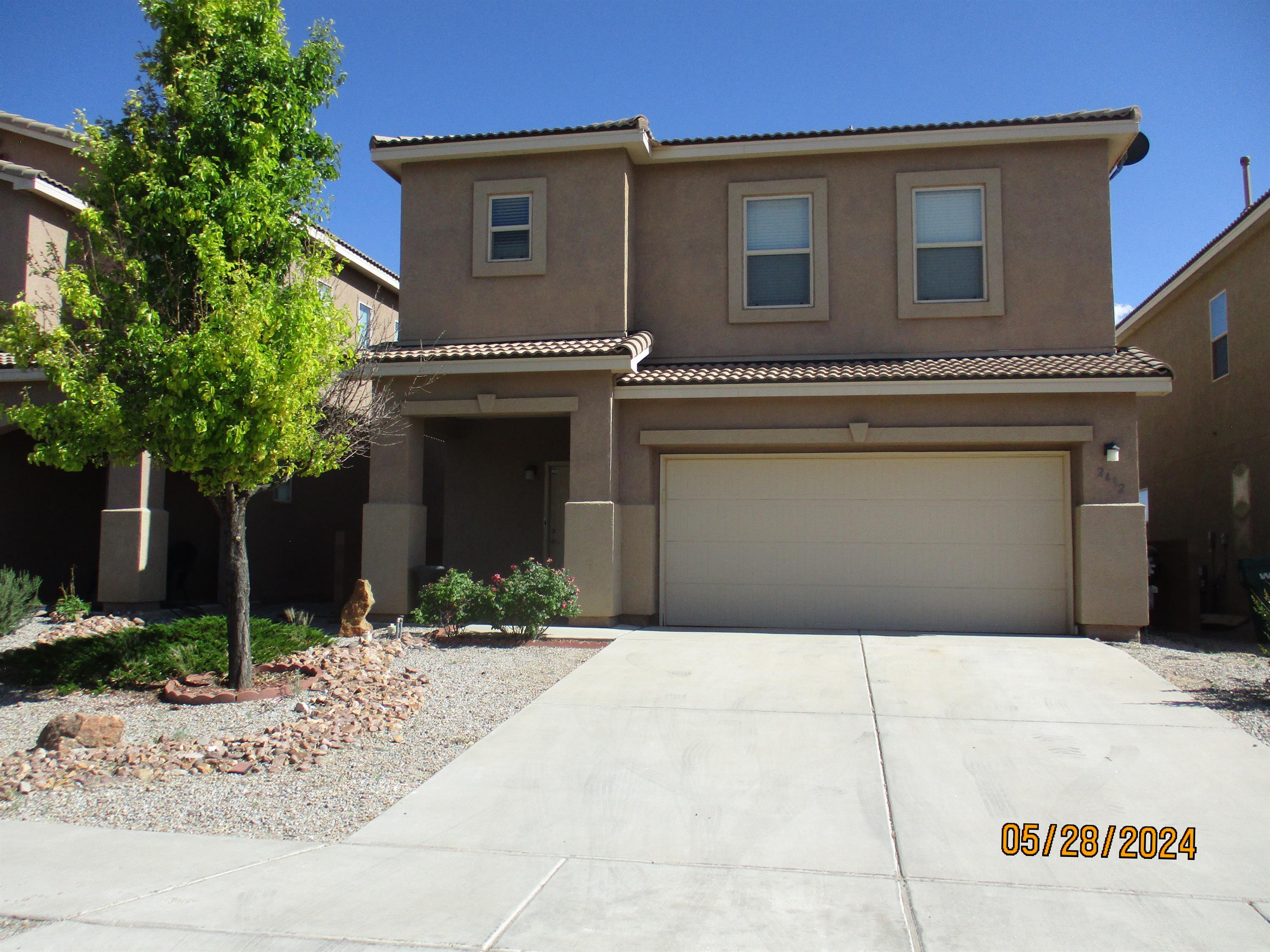 2432 Violeta Circle SE